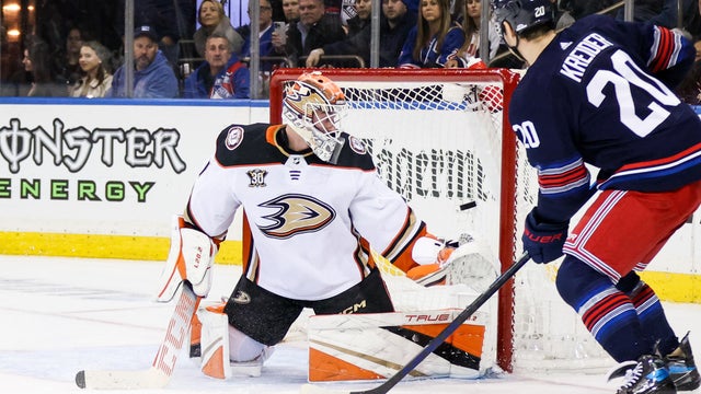 New York Rangers Left Wing Chris Kreider (20) scores a goal during the second period of the National Hockey League game between the Anaheim Ducks and the New York Rangers on December 15, 2023 at Madison Square Garden in New York, NY.