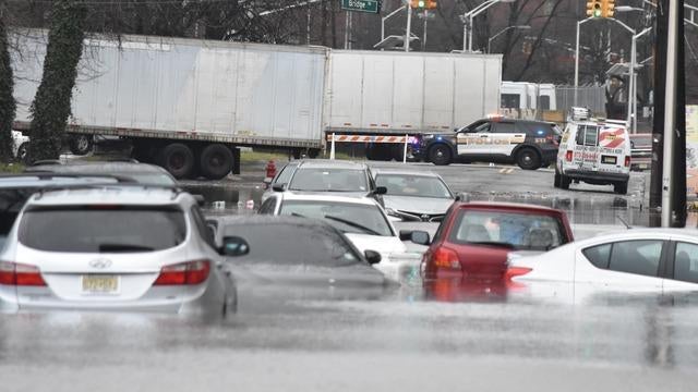 cbsn-fusion-storms-pummel-parts-of-new-york-new-jersey-as-system-moves-to-north-massachusetts-thumbnail-2537071-640x360.jpg