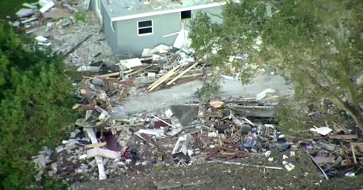 Къща в Западен парк се превърна в развалини след експлозия