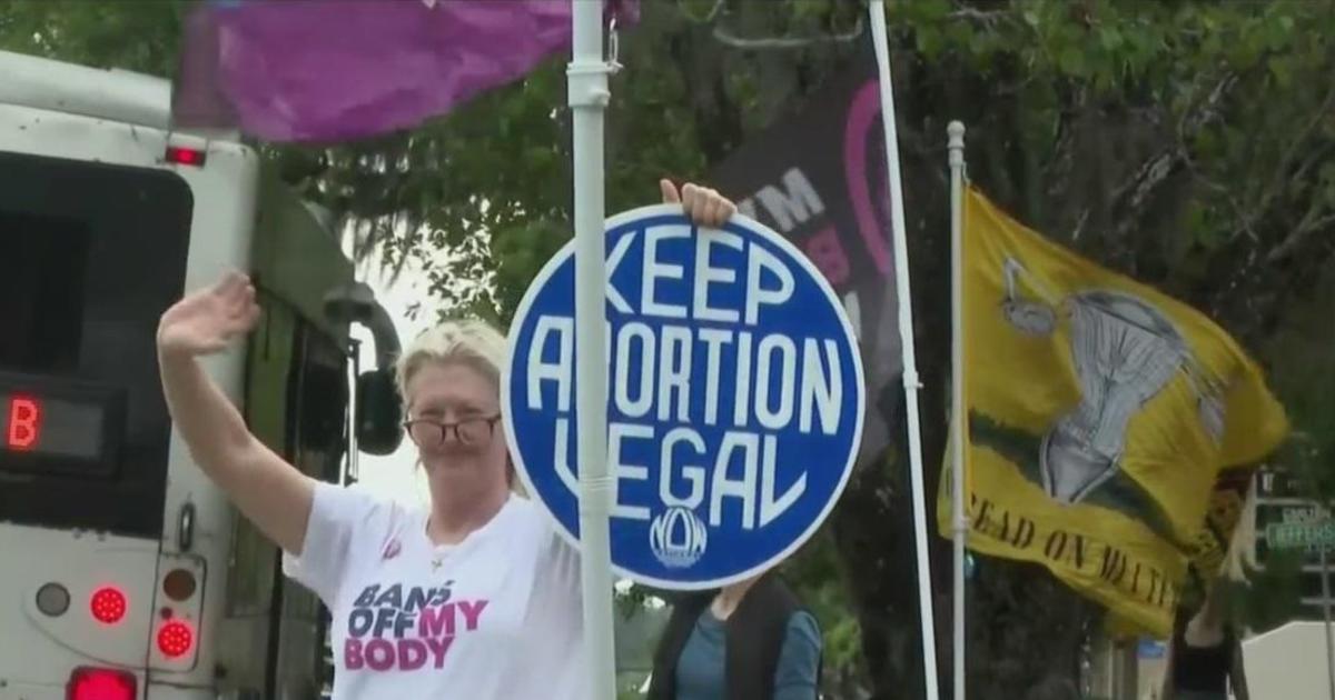 Florida abortion supporters who want constitutional amendment race to deliver petitions as deadline nears