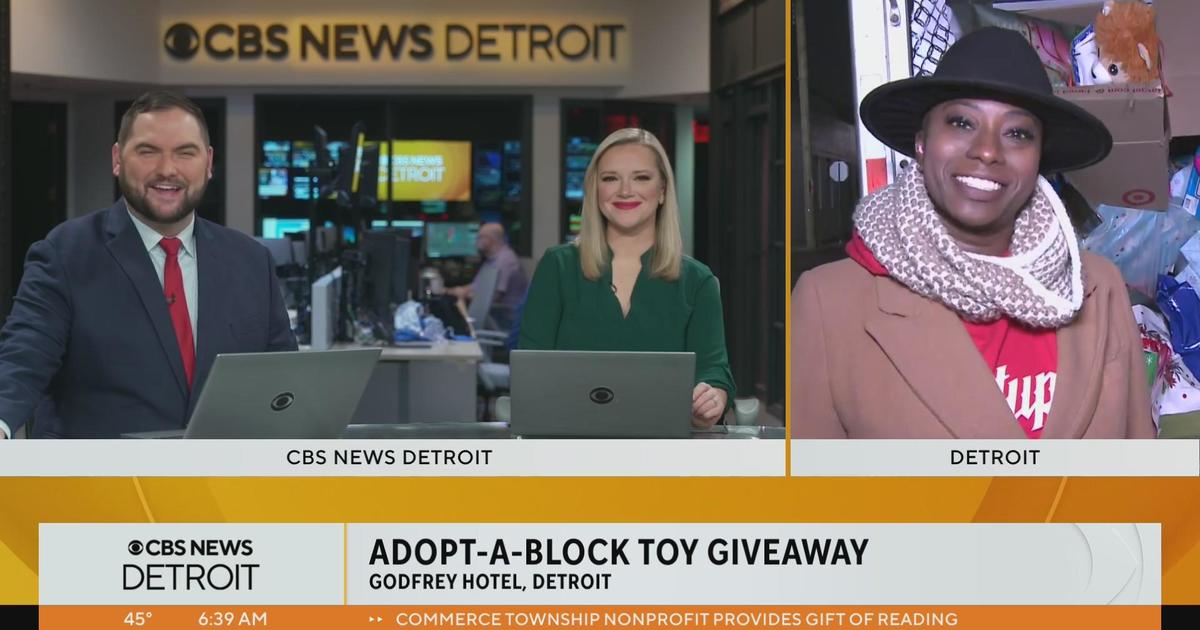 A look into the AdoptABlock giveaway in Detroit CBS Detroit