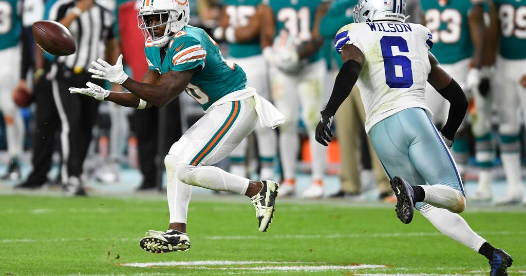 Miami Dolphins defeat Dallas Cowboys 22-20, head to the playoffs just after nail biter at Difficult Rock Stadium
