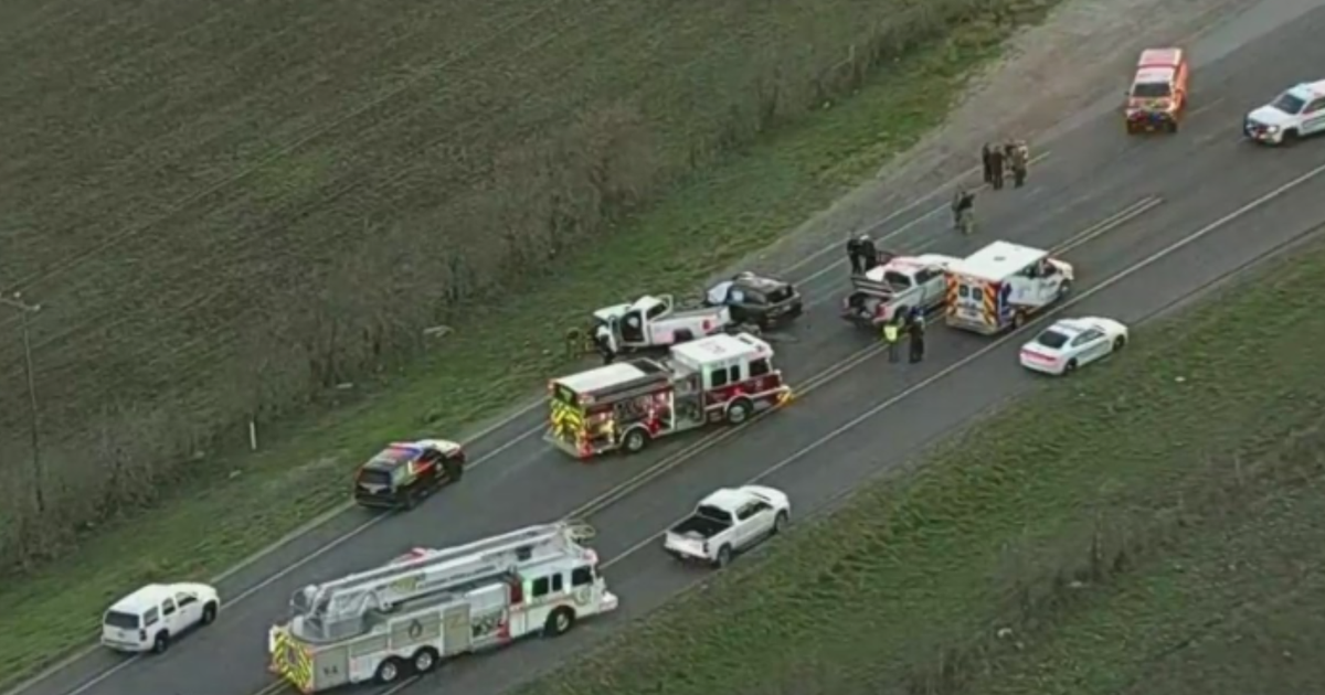 2 children among 6 killed in Johnson County crash; 3 others in critical condition - Vimarsana News