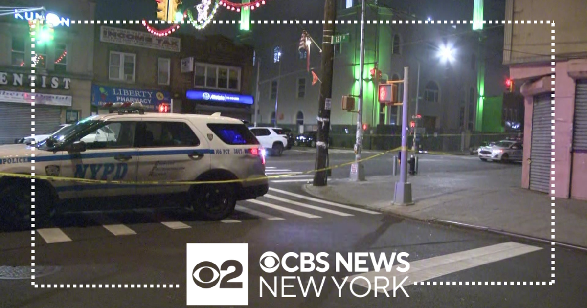 Woman killed, man wounded in overnight Queens shooting - CBS New York