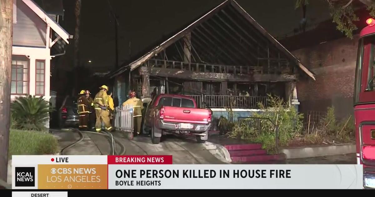 One person killed in Boyle Heights house fire