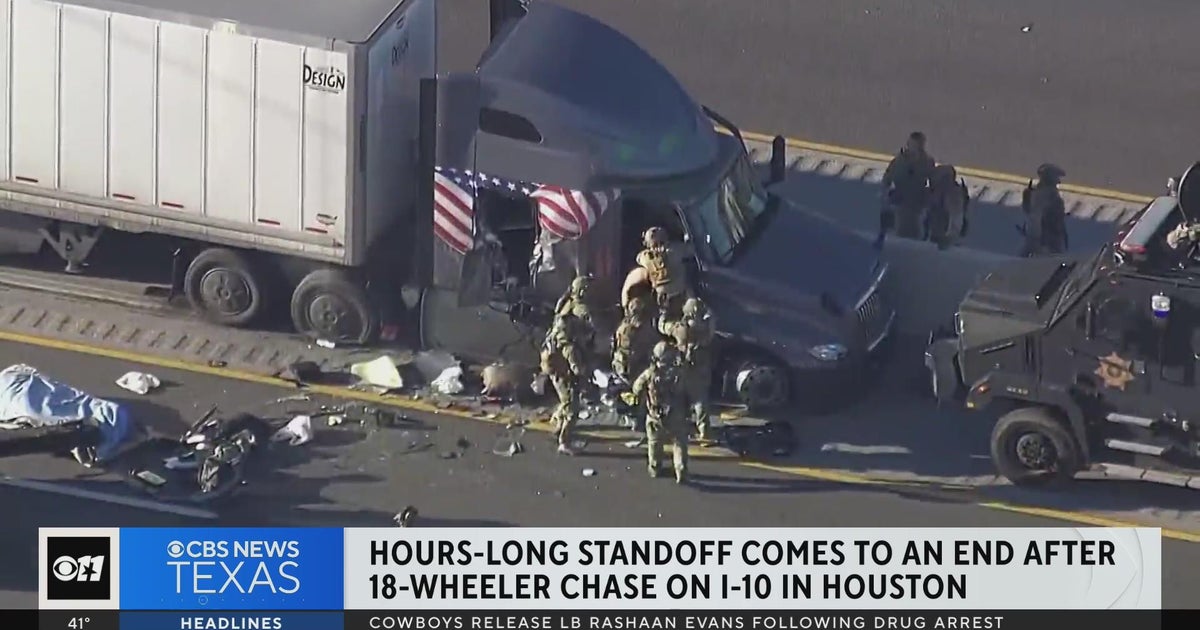 18-wheeler police chase, stand-off ends with SWAT pulling driver out of ...