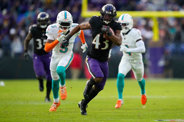 Dolphins Ravens Football