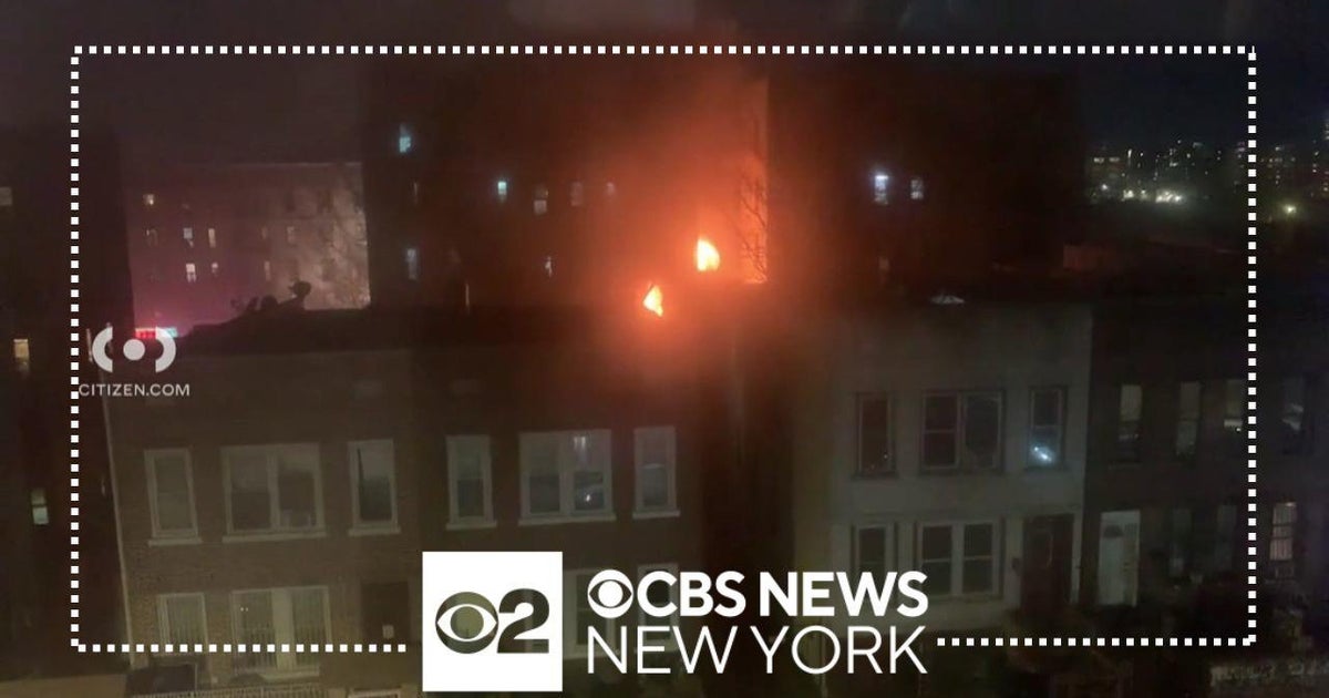 1 dead, 5 hurt in Bronx apartment building fire - CBS New York