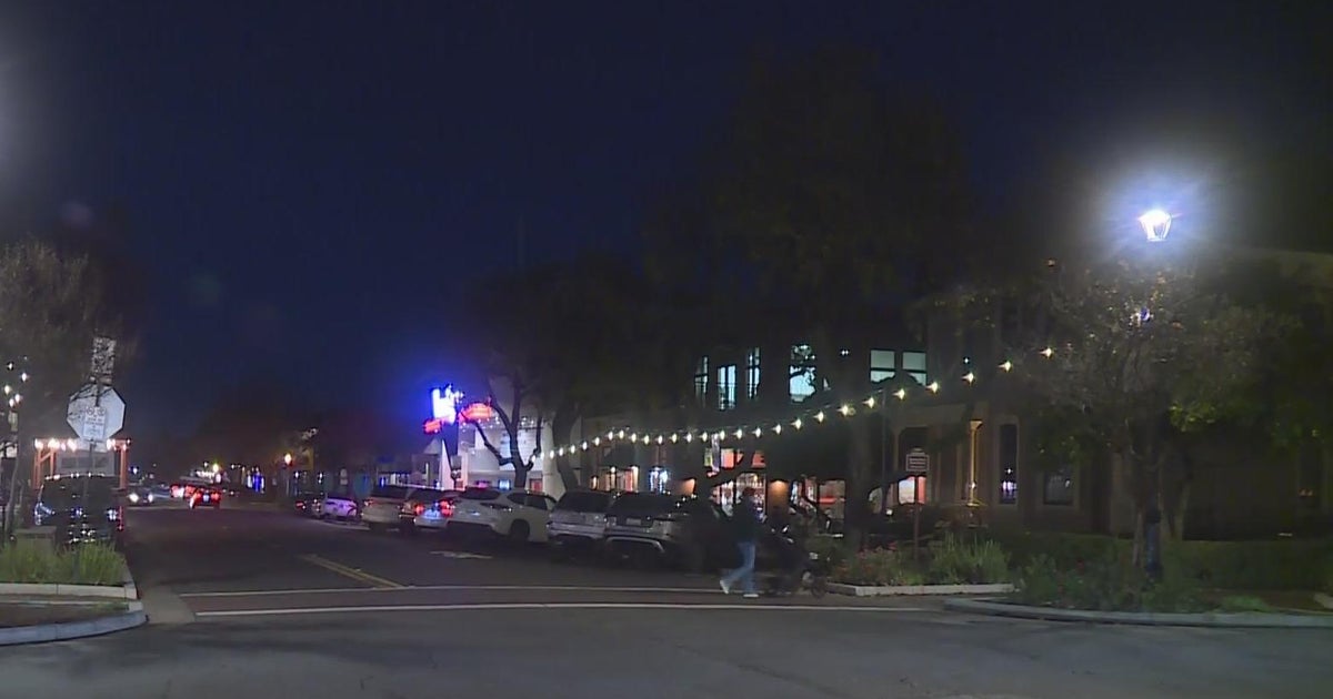 City of Davis looking for better ideas to light up streets
