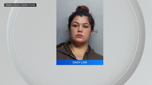 daisy-link-mugshot.jpg 