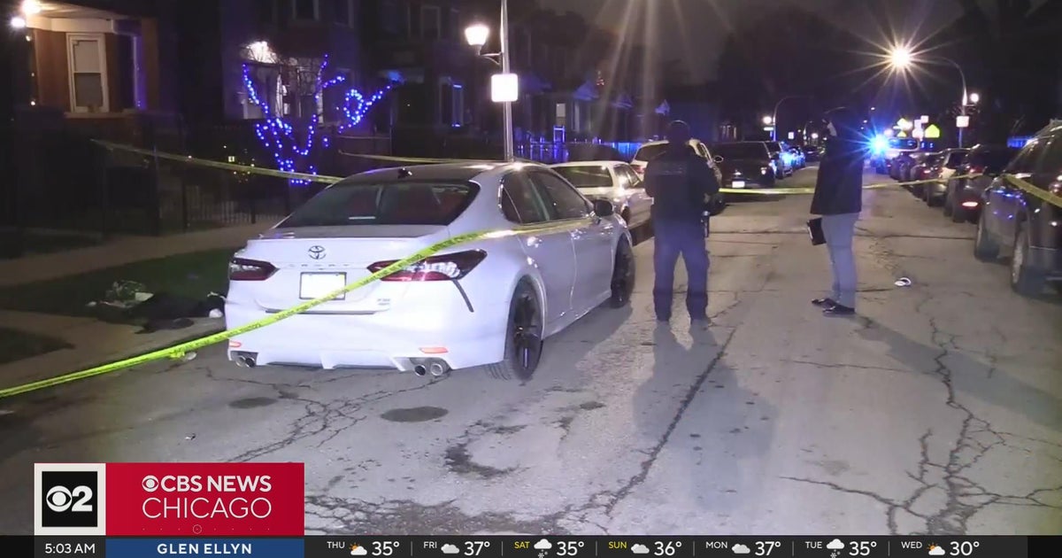 Chicago rideshare driver shot during attempted carjacking - CBS Chicago