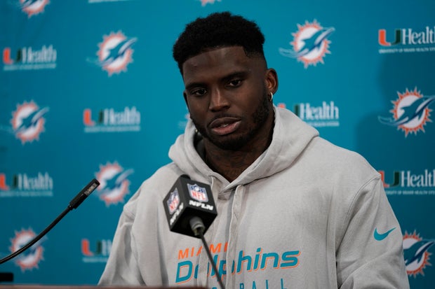 Dolphins Ravens Football