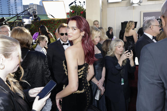 Golden Globes 2024 red carpet highlights: Looks, quotes and more key  moments - CBS News