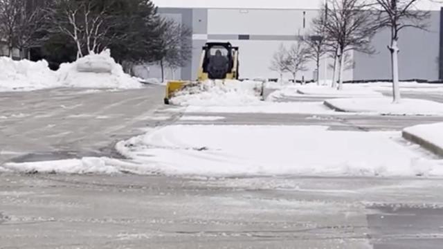snow-plow-parking-lot.jpg 