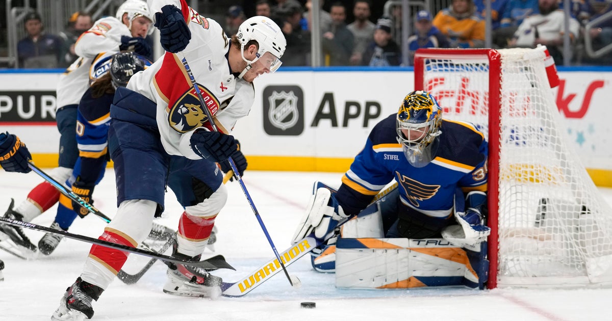 Tkachuk scores hat trick to assistance Panthers conquer Blues 5-1 for 8th straight gain Tkachuk scores hat trick to assistance Panthers conquer Blues 5-1 for 8th straight gain