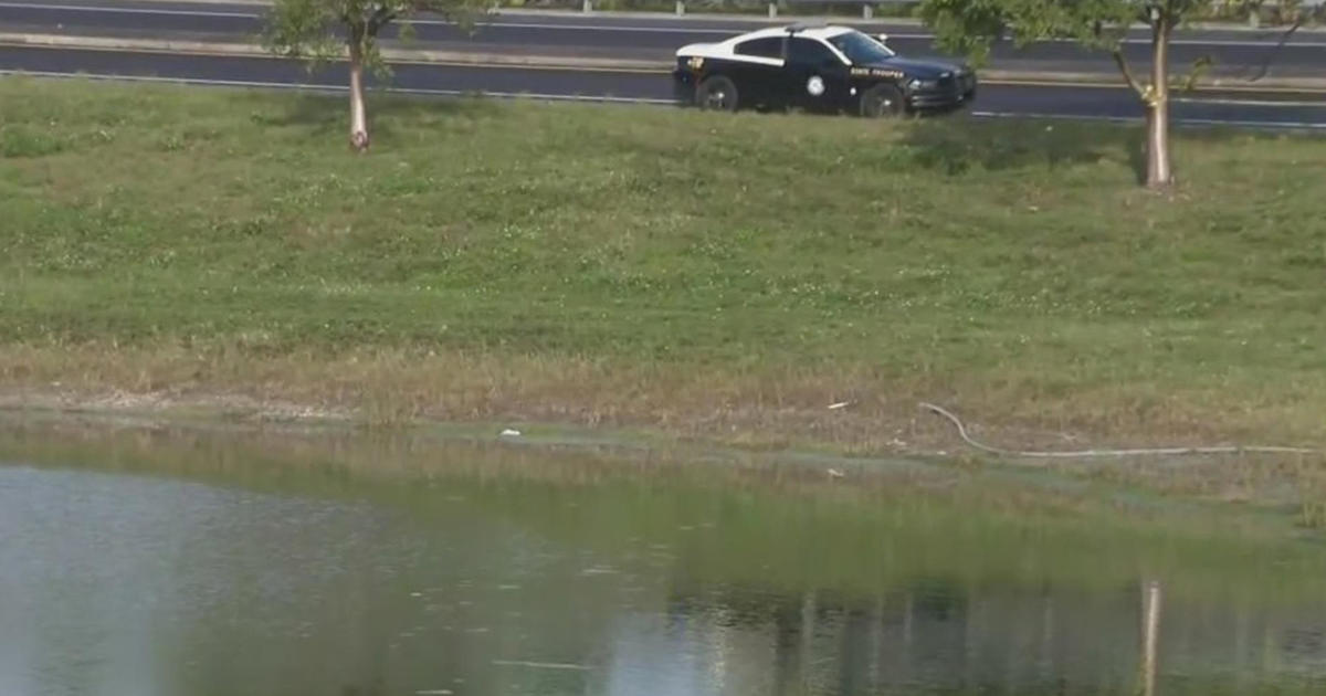 Vehicle plunged into Turnpike retention pond in North Lauderdale, driver killed