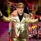 Elton John thanks the crowd on the last of 3-night stand 