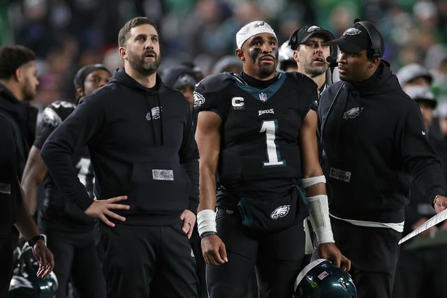 Jalen Hurts doesn't give Philadelphia Eagles head coach Nick Sirianni  strong endorsement after playoff exit - CBS Philadelphia