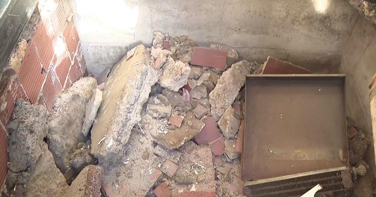 Floor partially collapses inside lobby of Queens apartment building ...