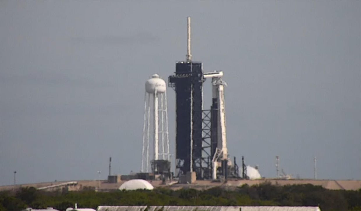 SpaceX delays commercial space station flight to allow more time for ...