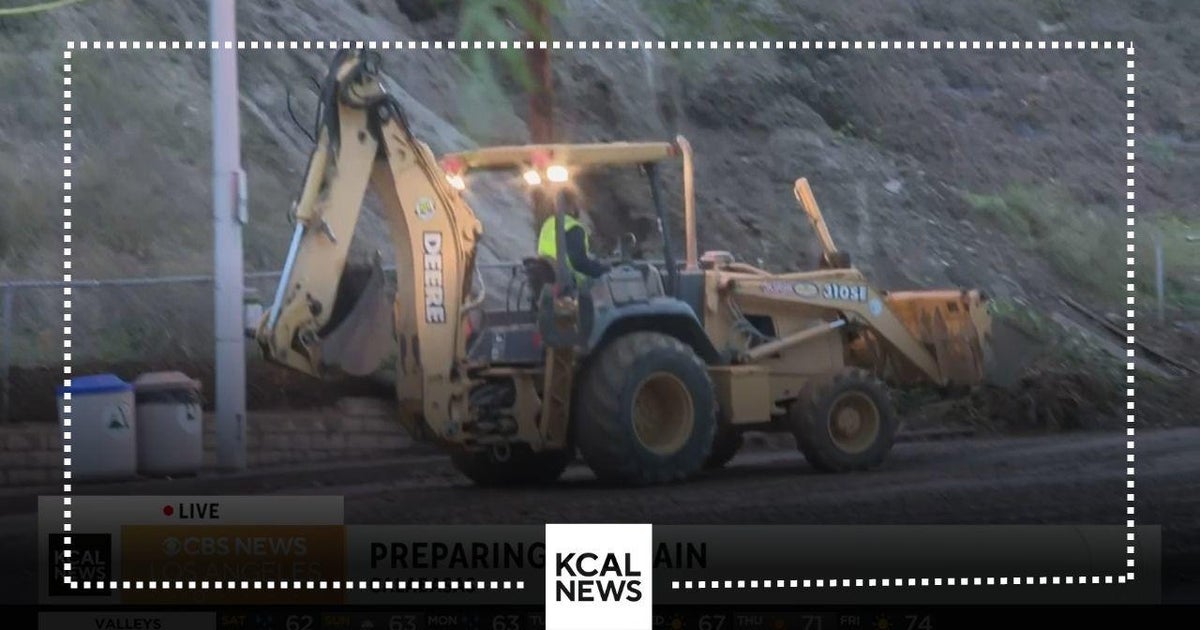 Calabasas water main break creates a muddy mess CBS Los Angeles