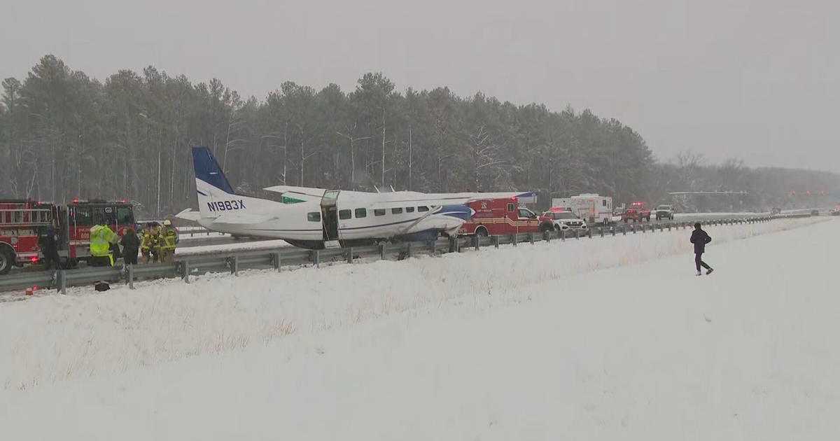 Plane headed to Lancaster Pa. makes emergency landing on Va