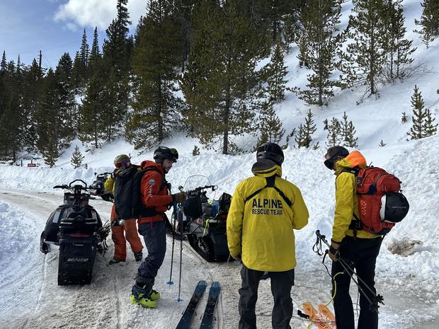 jones-pass-avalanch-1-alpine-rescue-team.jpg 