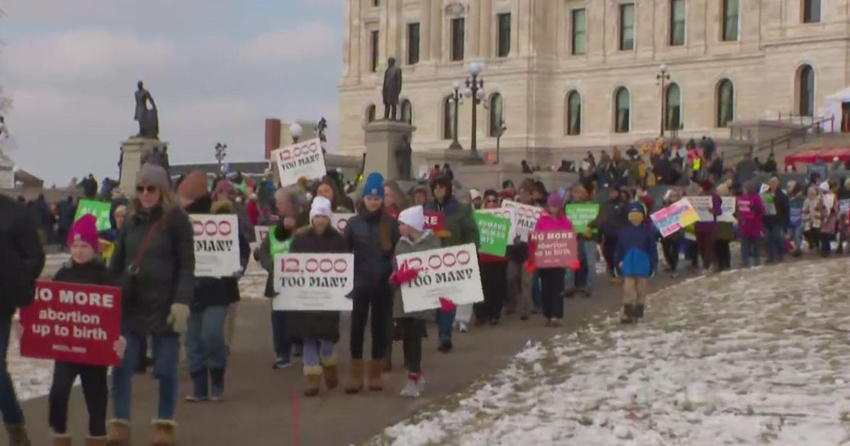 Opponents of abortion rights gather at Minnesota State Capitol for ...
