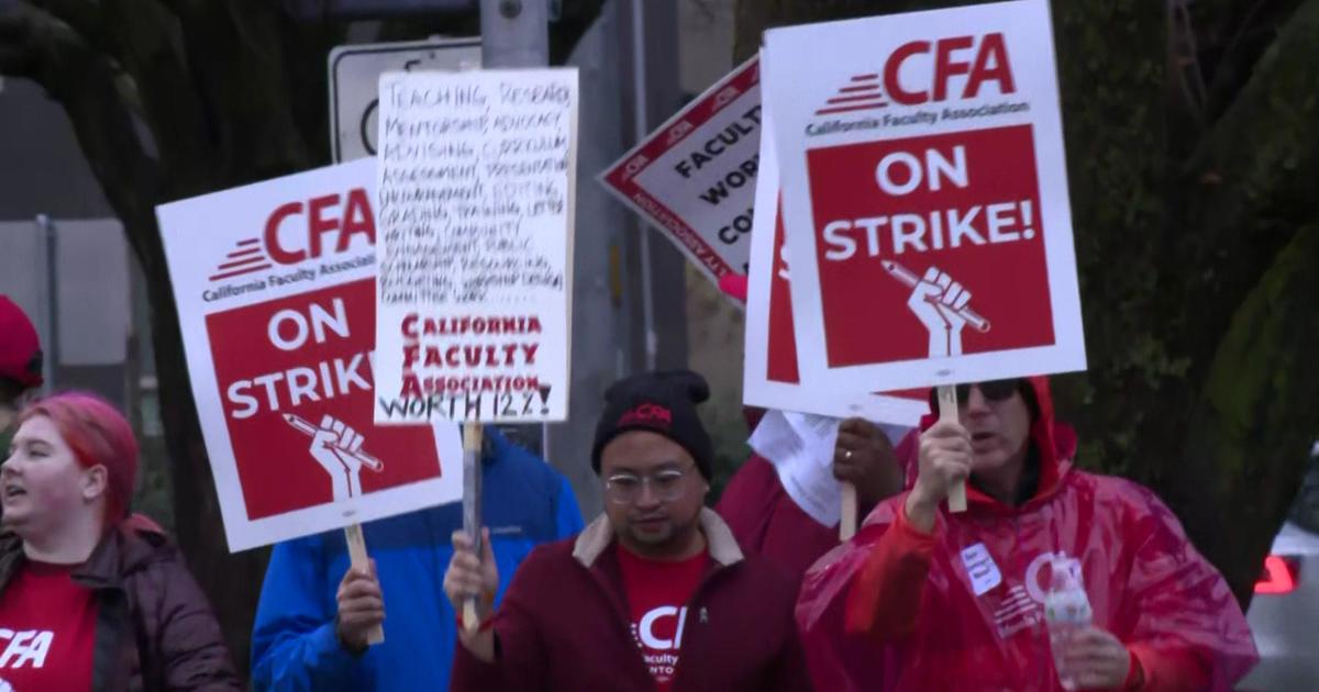 Калифорнийските държавни университети постигнаха предварително споразумение със стачкуващи преподаватели и персонал