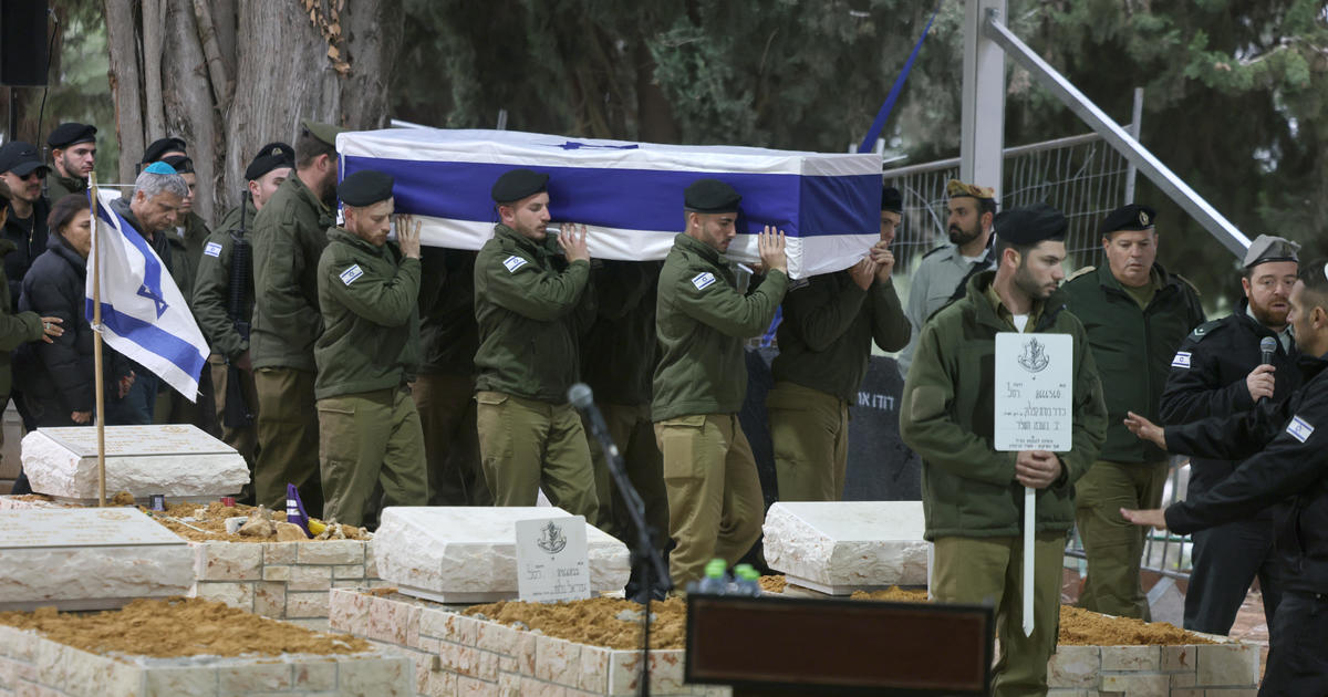 Израел казва, че 24 войници са убити в Газа в най-смъртоносния ден във войната с Хамас от началото на сухопътните операции
