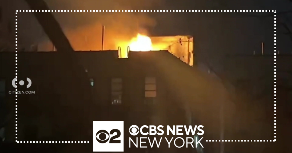 6 people hurt, dozens more displaced in Bronx fire - CBS New York
