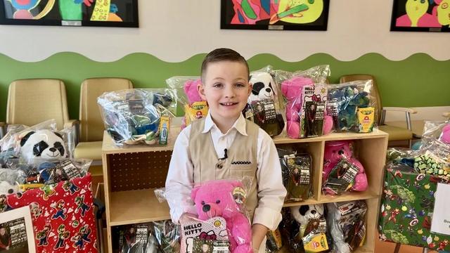 7-year-old creates gift bags for sick children at Michigan hospitals 