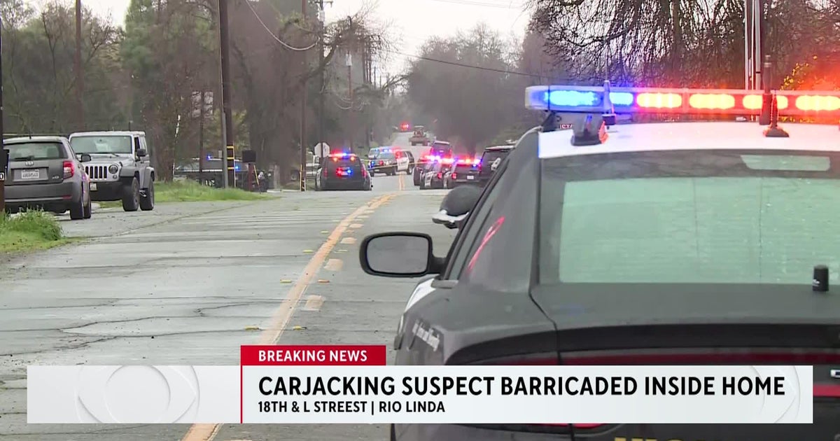 Carjacking suspect barricaded in Rio Linda home after deputy opens fire
