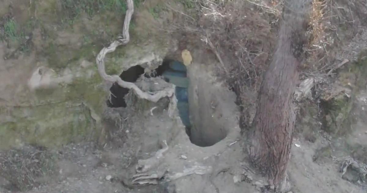 Скрити пещери за бездомни, изкопани на брега на река Туолумне в Модесто: „Опасност за безопасността за тях и общността“