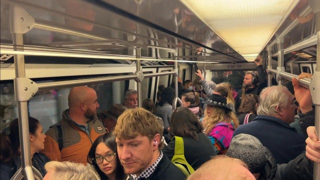 train-issues-at-dia-10pkg-frame-2847.jpg 