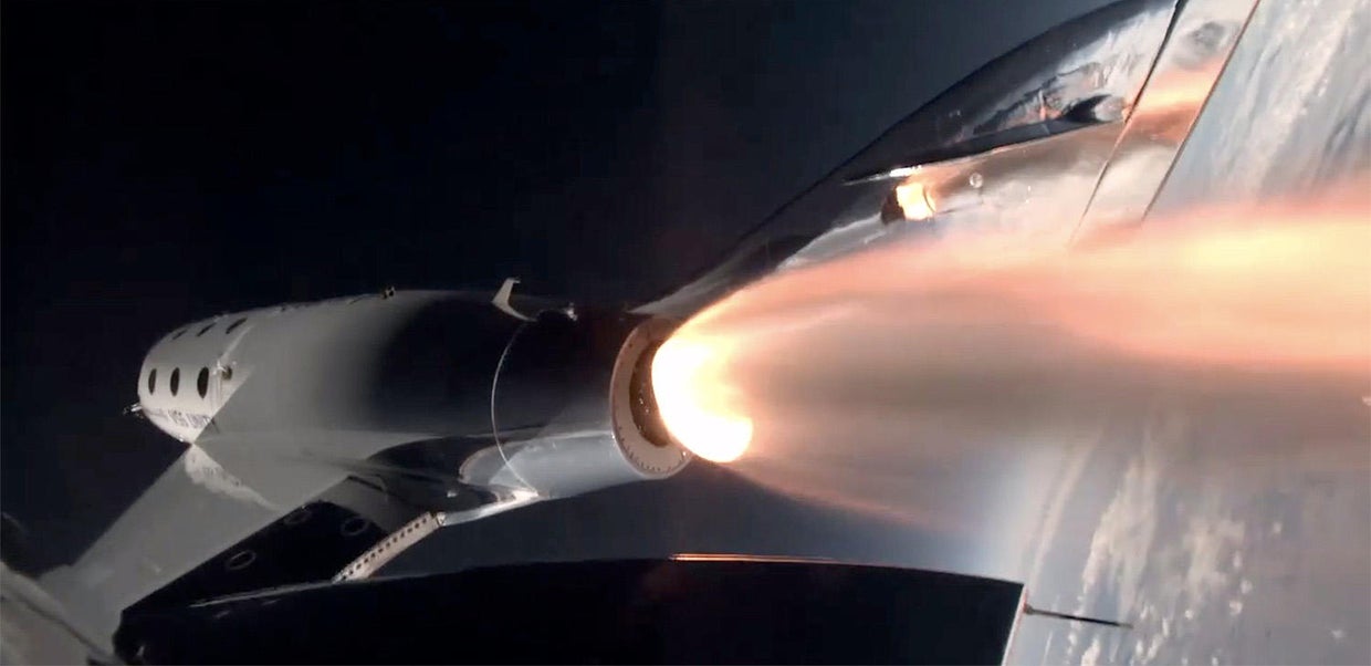 Virgin Galactic launches 4 space tourists to the edge of space and back ...