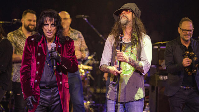 Alice Cooper's 20th Annual Christmas Pudding Concert 