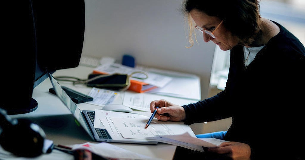 Illinois Supreme Court rules companies may have to pay for work-related activities before and after shifts