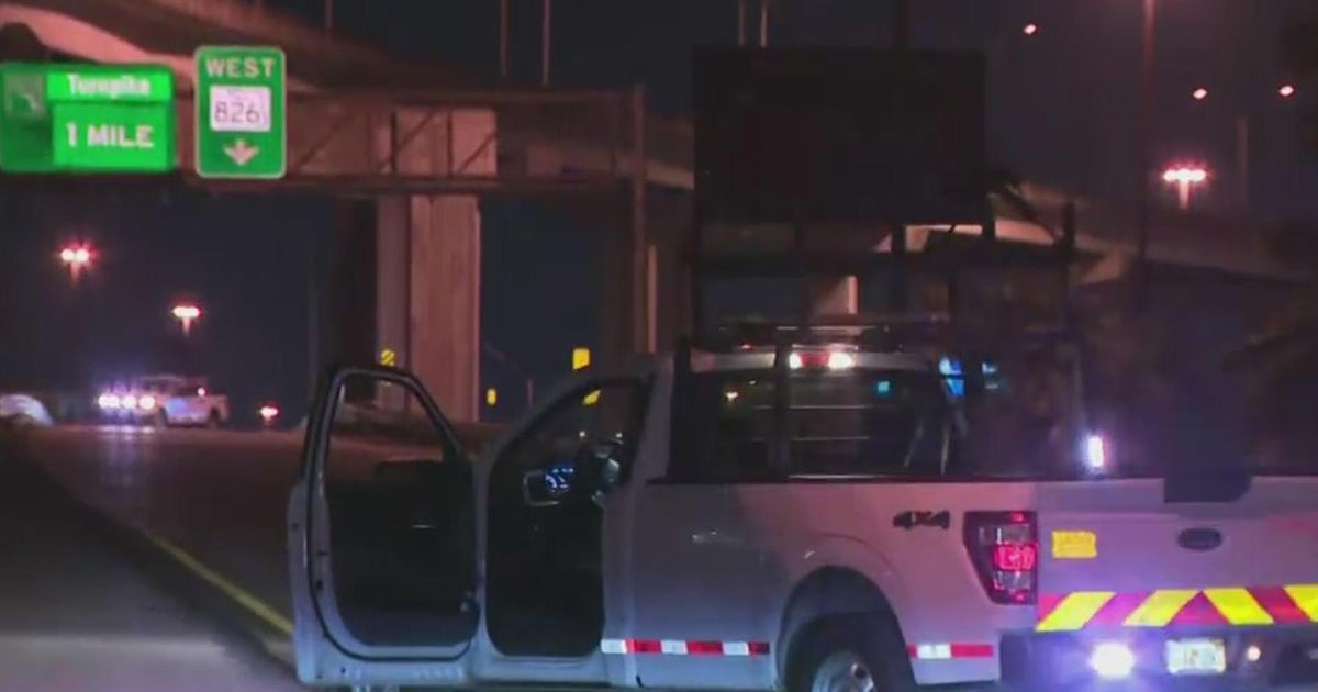 NB I-95 ramp to Turnpike Extension at Golden Glades shut owing to police investigation NB I-95 ramp to Turnpike Extension at Golden Glades shut owing to police investigation