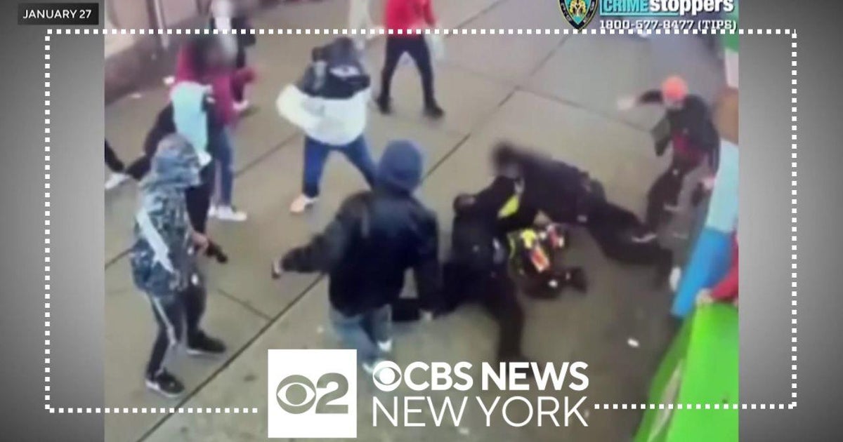 Manhattan will present charges in Times Square attack on NYPD officers ...