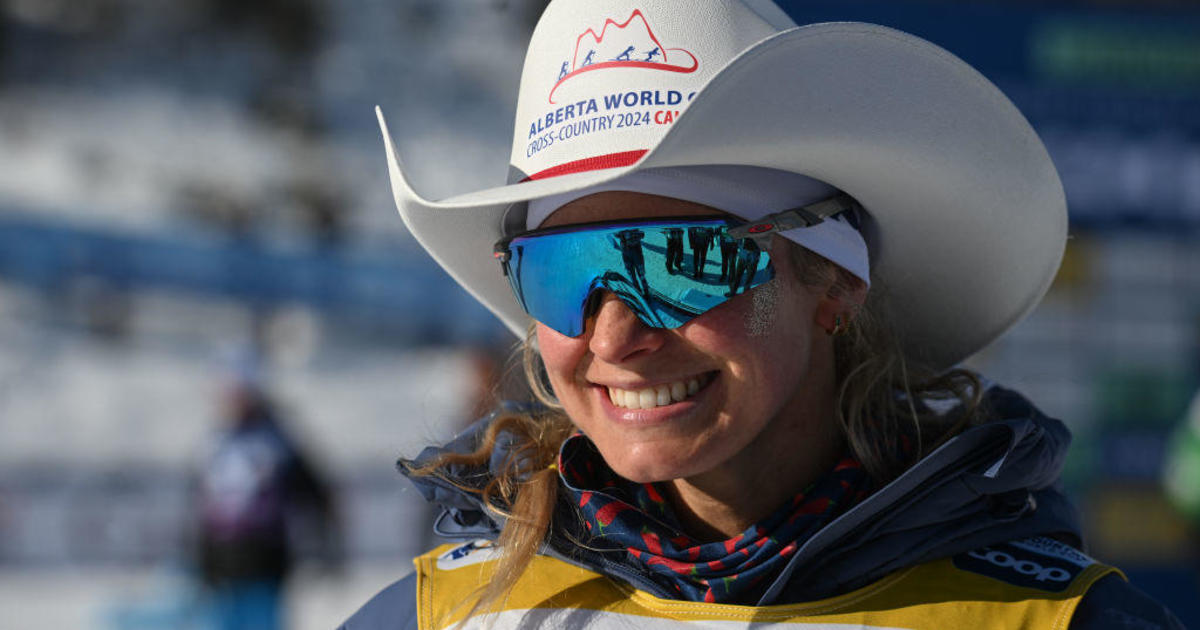 Jesse Diggins clinches victory in 15km World Cup event just before tour arrives in her home state of Minnesota