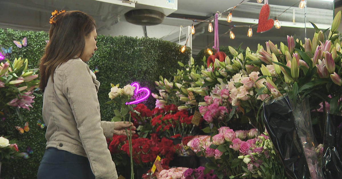 Massachusetts florists working to get Valentine s Day arrangements