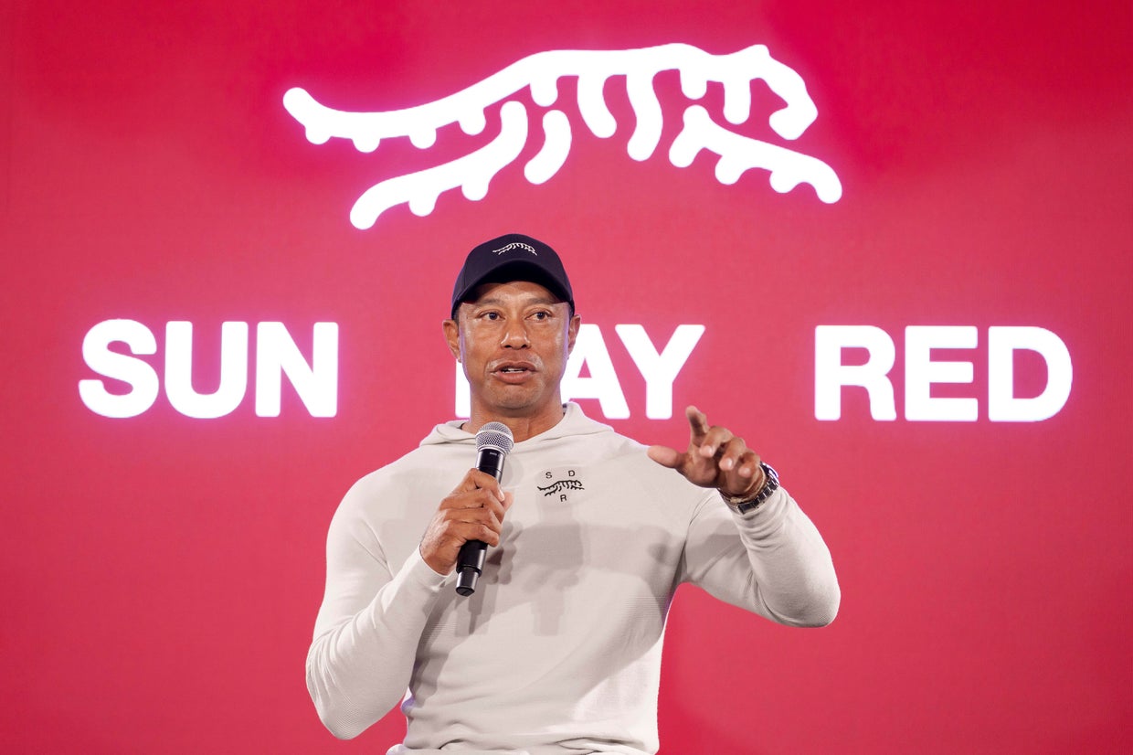 Chapeau demi-aération ajusté cyprès rouge Sun Day Tiger Woods neuf L/XL
