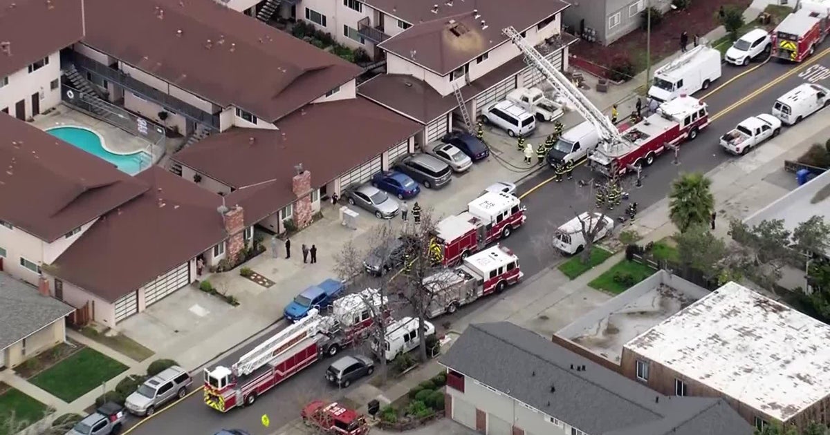 Raw video: Aerial view above San Jose apartment fire - CBS San Francisco