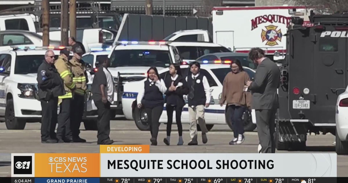 Students return to class 1 day after shooting at Mesquite school - CBS
