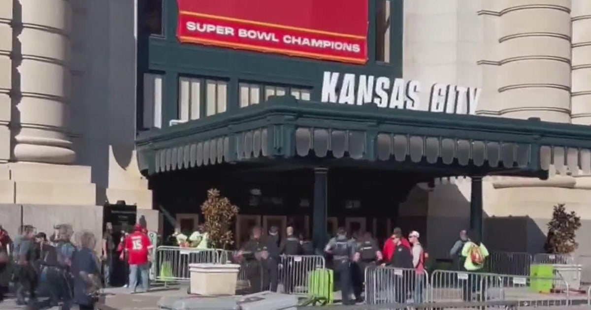 2 men charged in Kansas City Super Bowl parade, rally shooting - CBS ...