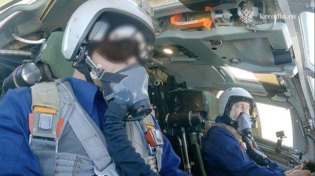 Russian President Putin flies supersonic strategic bomber