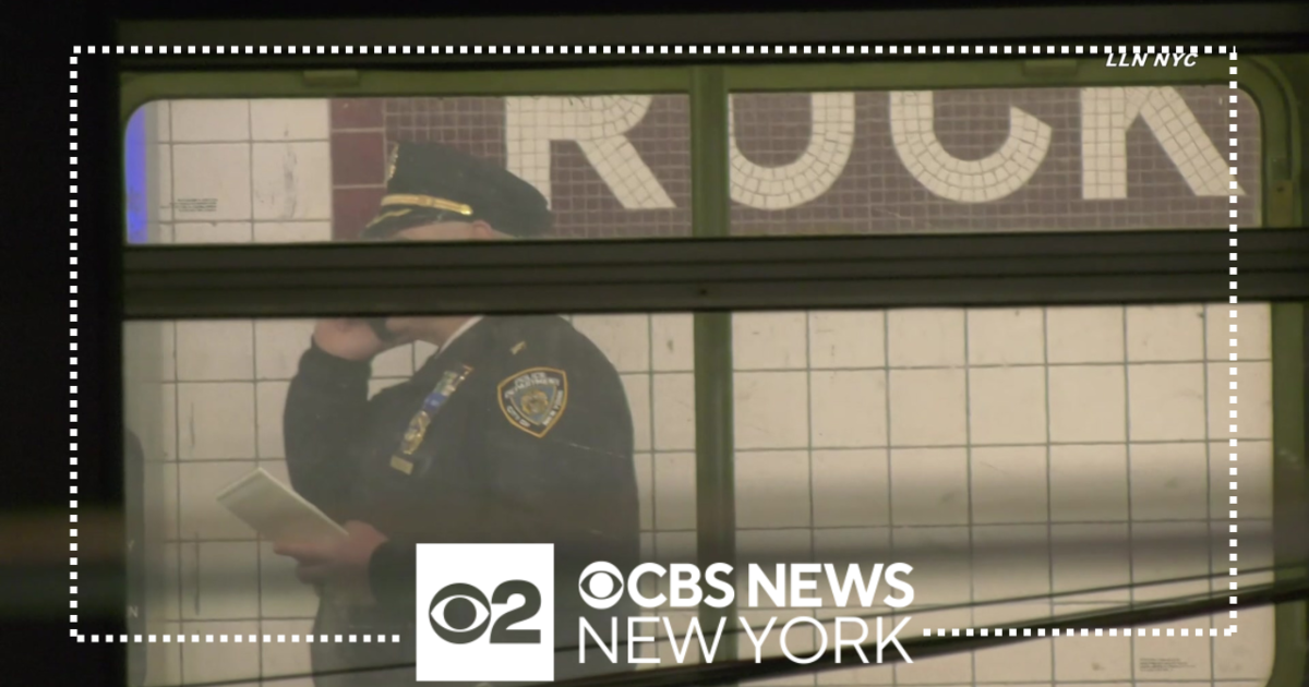 Subway conductor slashed in neck at Brooklyn station - CBS New York