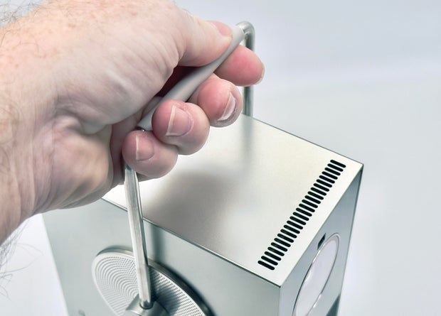 LG Cine Beam Cube portable projector review