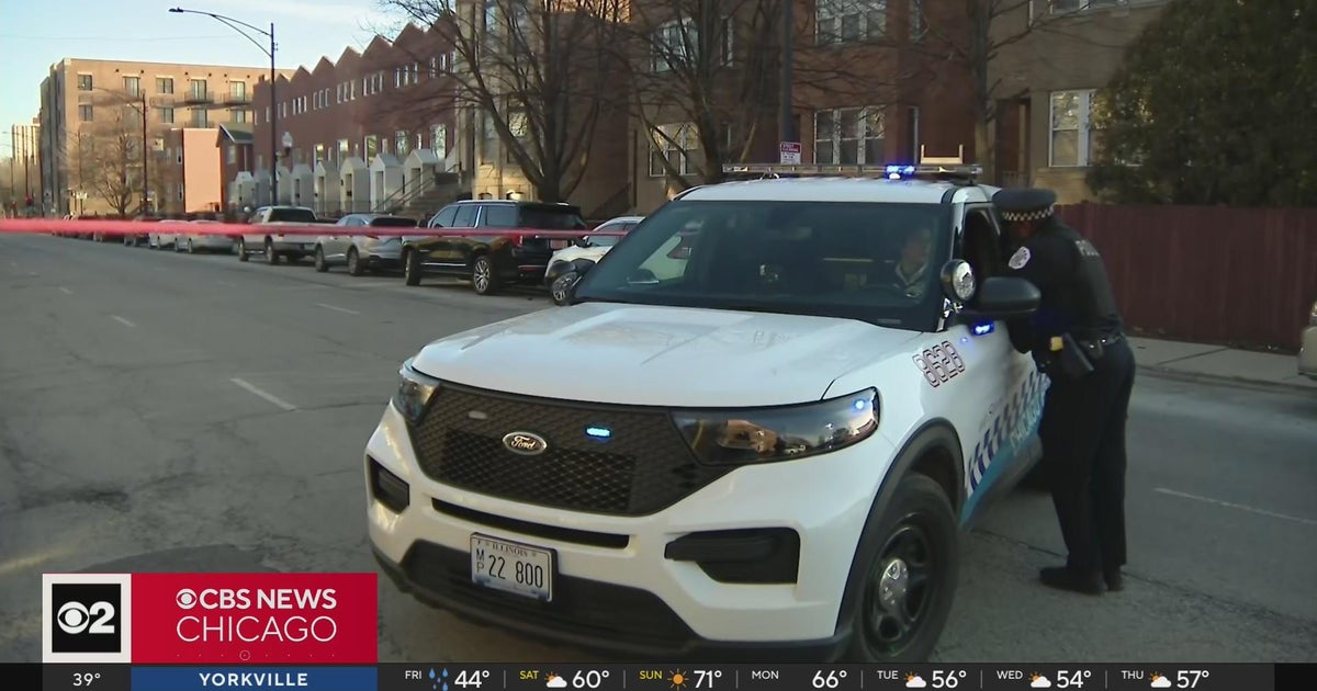 Police investigation on Chicago's South Side - CBS Chicago